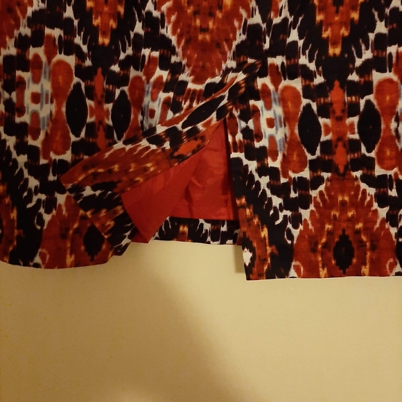 Van Heuson Aztec/Abstract Skirt - Picture 3 of 4